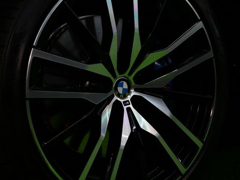 Used 2021 BMW X5 M50i w/ Premium Package image 10