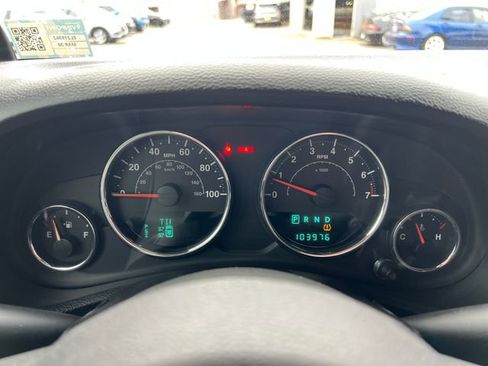 Used 2014 Jeep Wrangler Unlimited Sahara w/ Connectivity Group AWD/4WD image 20
