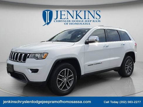 Used 2018 Jeep Grand Cherokee Limited AWD/4WD image 10