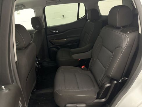 Used 2023 GMC Acadia SLE w/ Driver Convenience Package FWD image 41