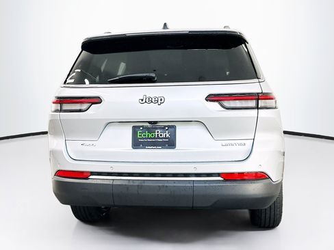 Used 2023 Jeep Grand Cherokee L Limited AWD/4WD image 7