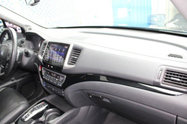 Used 2017 Honda Pilot Elite image 13