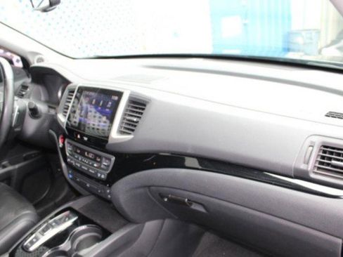Used 2017 Honda Pilot Elite image 13