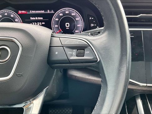Used 2019 Audi Q8 Premium Plus w/ Premium Plus AWD/4WD image 19