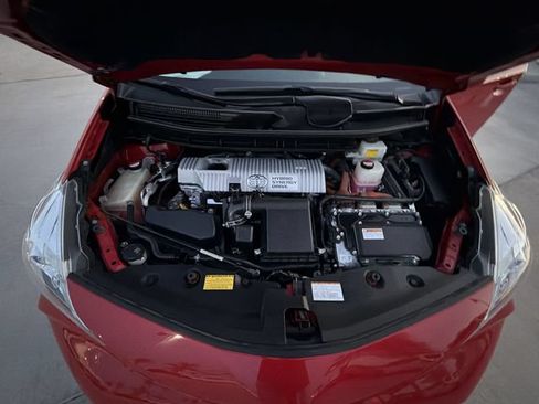 Used 2015 Toyota Prius V Four FWD image 33