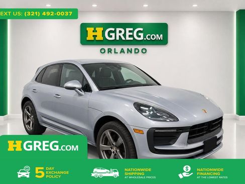 Used 2023 Porsche Macan AWD/4WD image 1