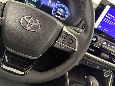 Used 2026 Toyota Grand Highlander AWD Hybrid image 24