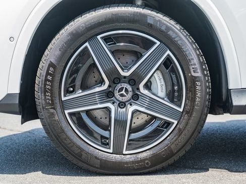Certified 2025 Mercedes-Benz GLC 300 4MATIC w/ AMG Line image 17