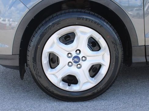 Used 2017 Ford Escape S FWD image 31