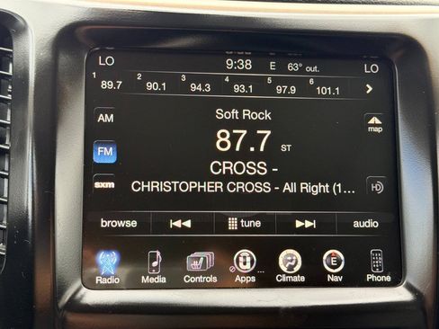 Used 2018 Jeep Cherokee Limited w/ Trailer Tow Group AWD/4WD image 37