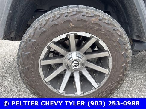 Used 2025 Jeep Gladiator Mojave image 10