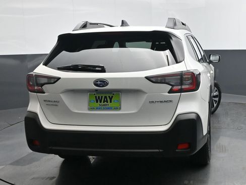 Used 2024 Subaru Outback Premium image 5