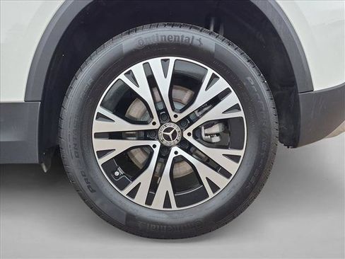 Used 2025 Mercedes-Benz GLA 250 4MATIC image 23