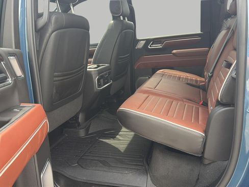Used 2026 GMC Sierra 3500 Denali Ultimate AWD/4WD image 14