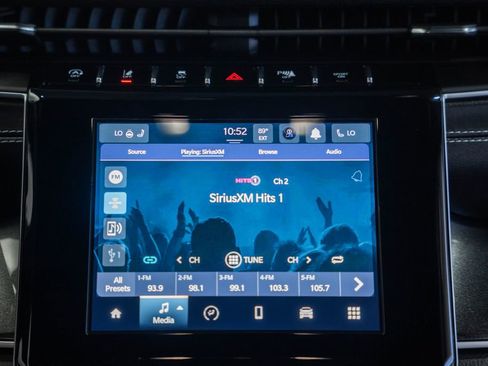 Certified 2023 Jeep Grand Cherokee Altitude AWD/4WD image 26