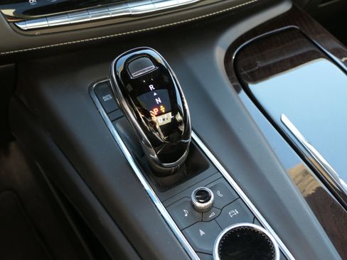 Certified 2023 Cadillac Escalade ESV Sport Platinum w/ Heavy-Duty Trailer Package image 22