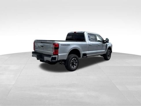 Used 2024 Ford F250 Lariat w/ Lariat Ultimate Package AWD/4WD image 6
