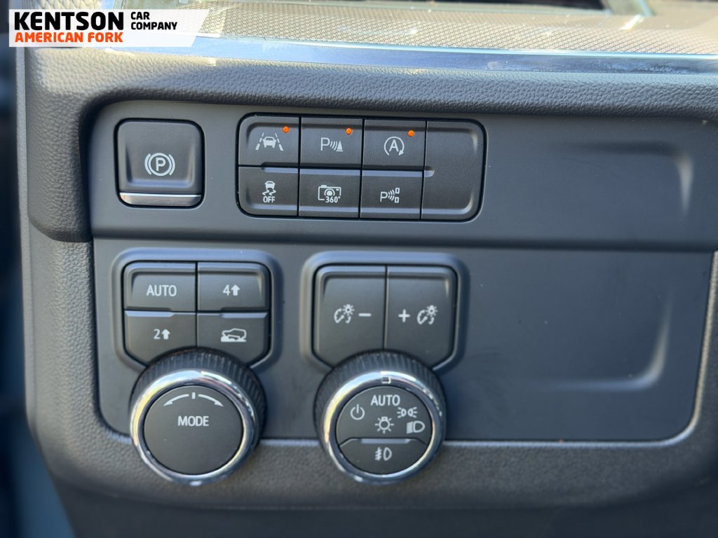 Used 2026 Chevrolet Tahoe RST AWD/4WD image 18