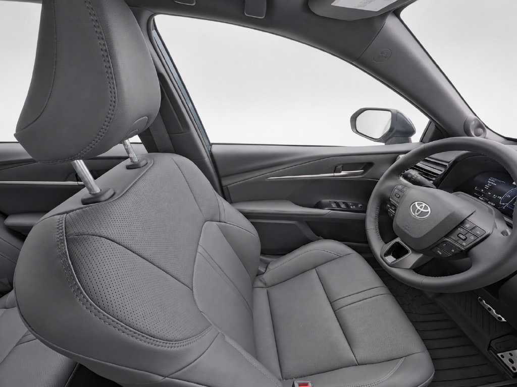 Certified 2025 Toyota Camry XSE w/ Premium Plus Package AWD/4WD image 9