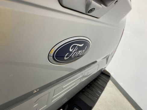 Used 2018 Ford F150 Lariat image 17