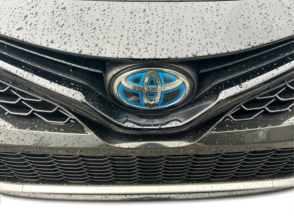 Used 2021 Toyota Camry XSE w/ Cold Weather Package FWD image 35