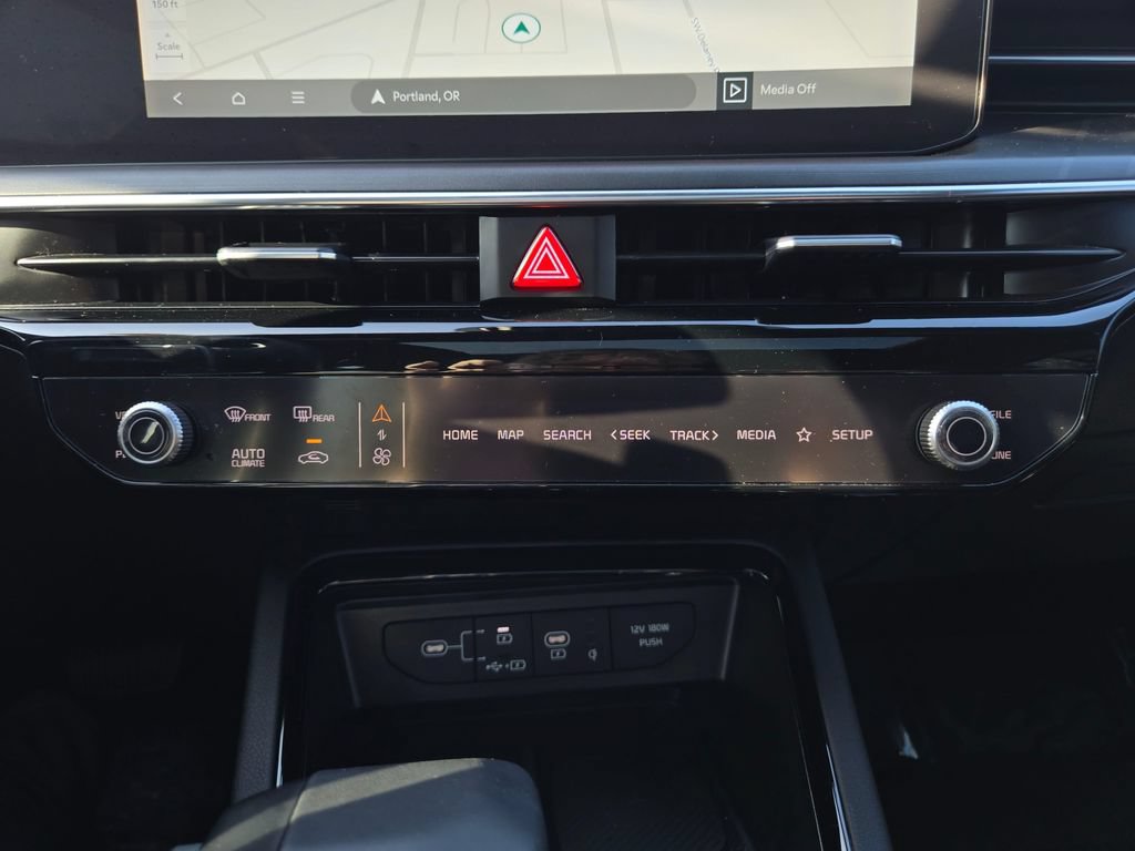 Used 2025 Kia K5 GT w/ GT1 Package FWD image 29