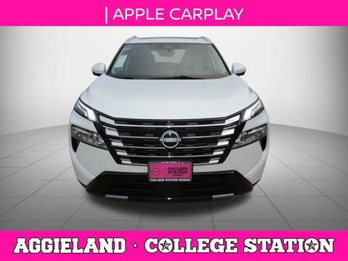 Used 2024 Nissan Rogue Platinum image 10