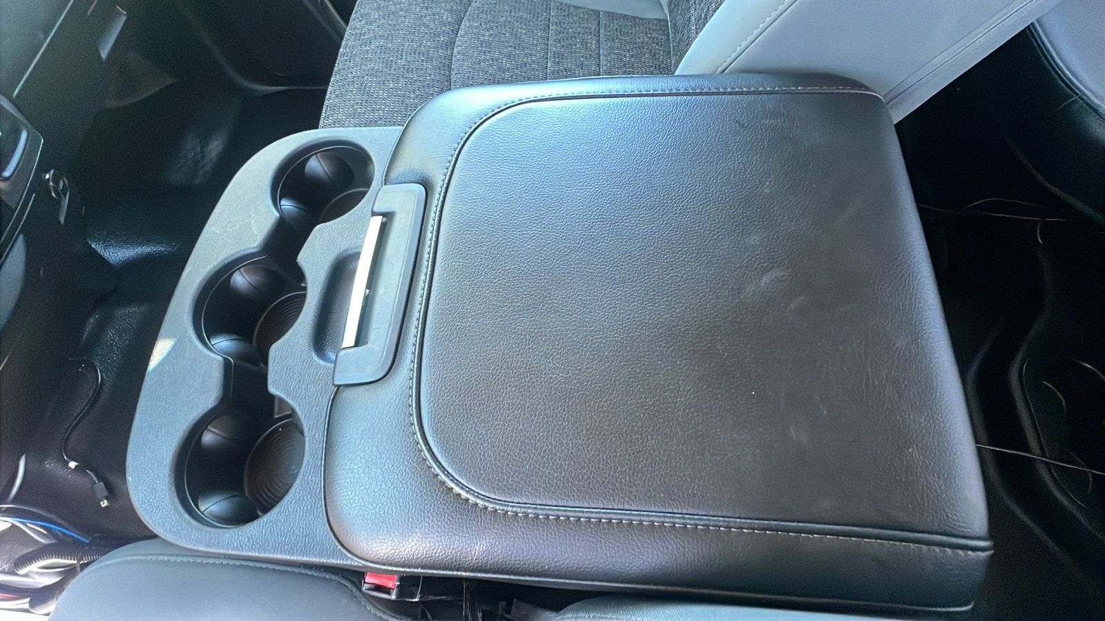 Used 2019 RAM 1500 Tradesman w/ Chrome Appearance Group AWD/4WD image 12