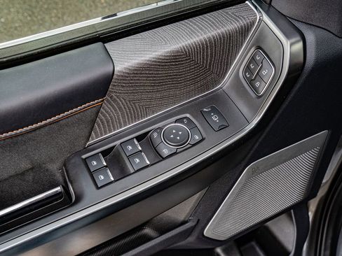 Used 2024 Ford F350 Platinum w/ Tremor Off-Road Package image 19