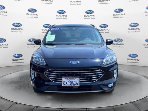 Used 2021 Ford Escape Titanium w/ Titanium Premium Package FWD image 8
