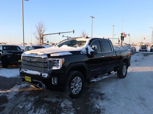 Used 2021 GMC Sierra 2500 Denali w/ Denali Ultimate Package image 3