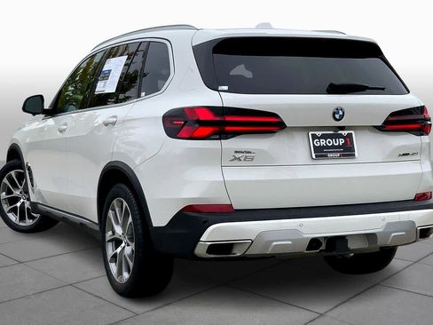 Used 2024 BMW X5 xDrive40i w/ Premium Package image 9