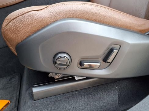 Certified 2025 Volvo XC90 B5 Plus image 4