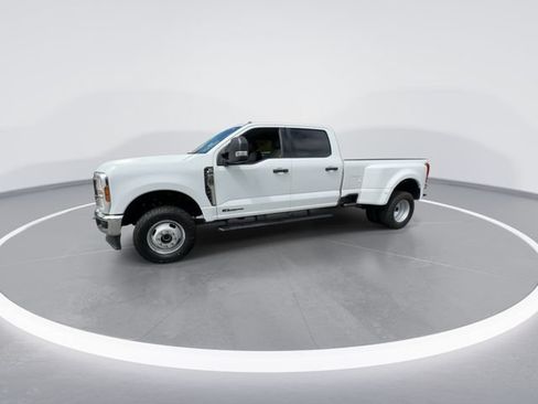 Used 2026 Ford F350 XLT AWD/4WD image 4