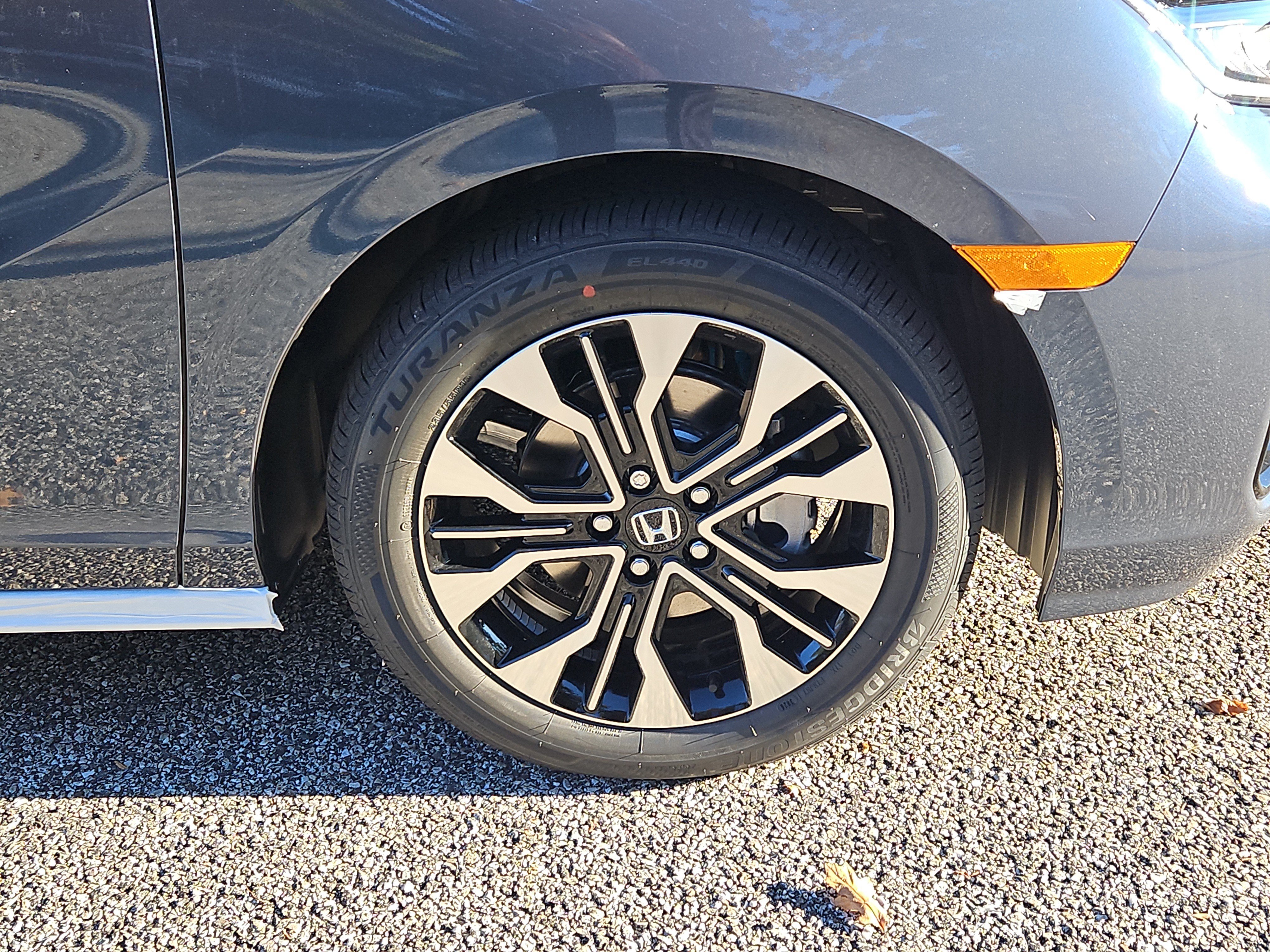 New 2027 Honda Odyssey Elite image 4