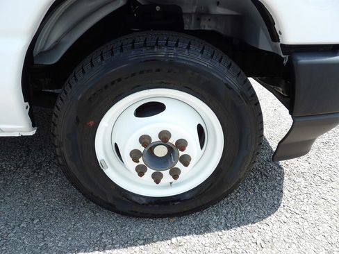 Used 2024 Ford E-350 and Econoline 350 Super Duty w/ Driver's Safety Package RWD image 62