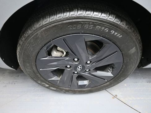 Certified 2023 Hyundai Elantra SEL w/ Cargo Package image 12