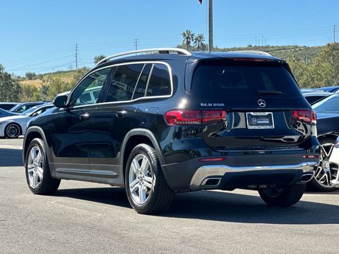 Certified 2023 Mercedes-Benz GLB 250 image 5