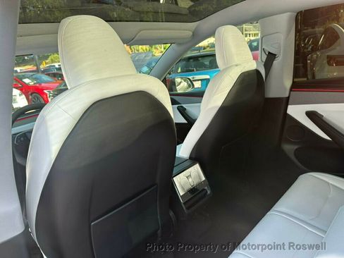 Used 2026 Tesla Model Y Long Range RWD image 23