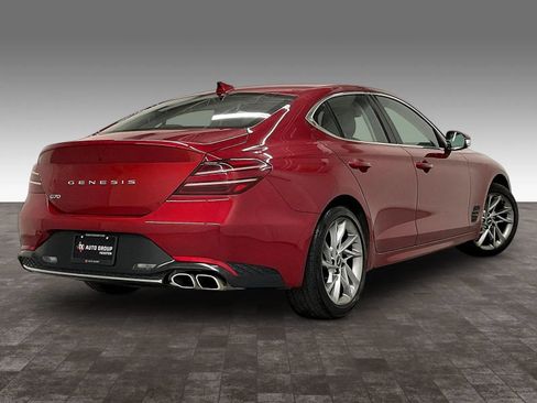 Used 2022 Genesis G70 2.0T RWD image 5