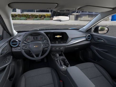 New 2026 Chevrolet Trax LS w/ LS Convenience Package FWD image 15