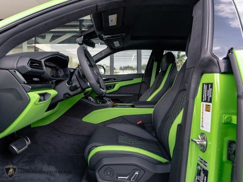 Used 2025 Lamborghini Urus SE AWD/4WD image 18