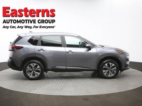 Used 2023 Nissan Rogue SV image 44