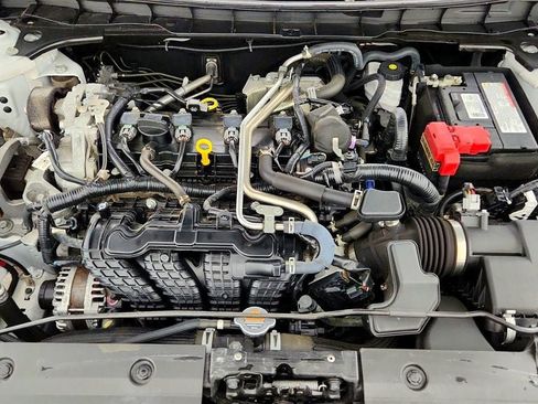Used 2023 Nissan Altima 2.5 SV FWD image 23