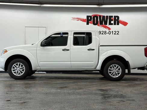 Used 2017 Nissan Frontier SV w/ SV Value Truck Package image 6