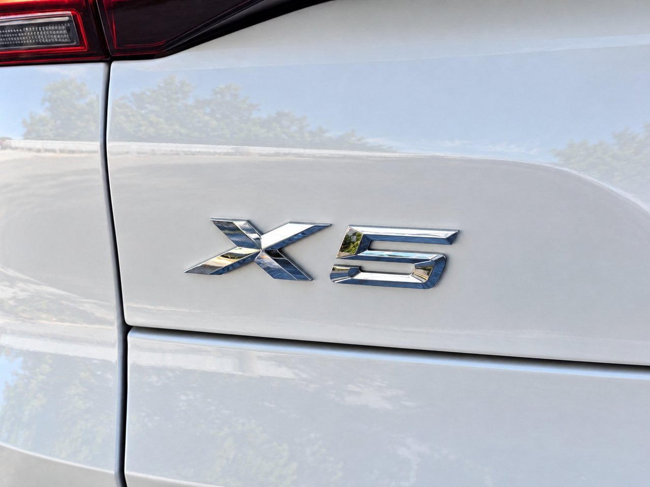 Used 2022 BMW X5 xDrive40i w/ Premium Package AWD/4WD image 8
