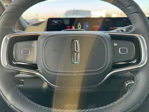 New 2025 Lincoln Navigator Reserve w/ Jet Appearance Package image 20