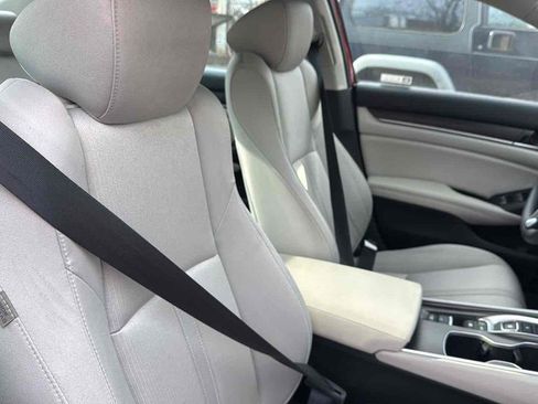Used 2021 Honda Accord EX image 15