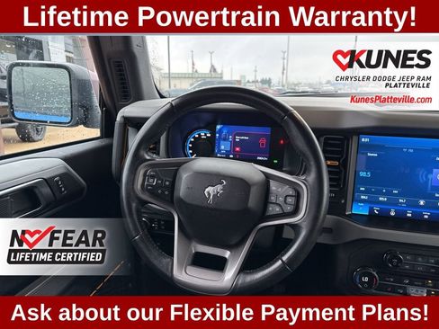 Used 2023 Ford Bronco Badlands image 37