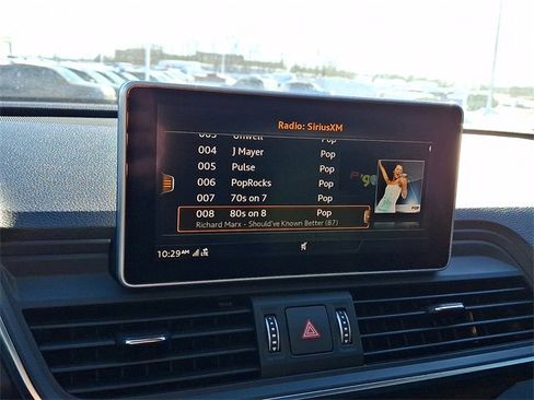 Used 2019 Audi Q5 2.0T Premium Plus w/ Premium Plus Package image 16